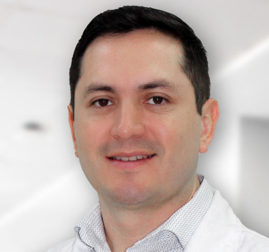 Dr. Ricardo Loria Arevalo